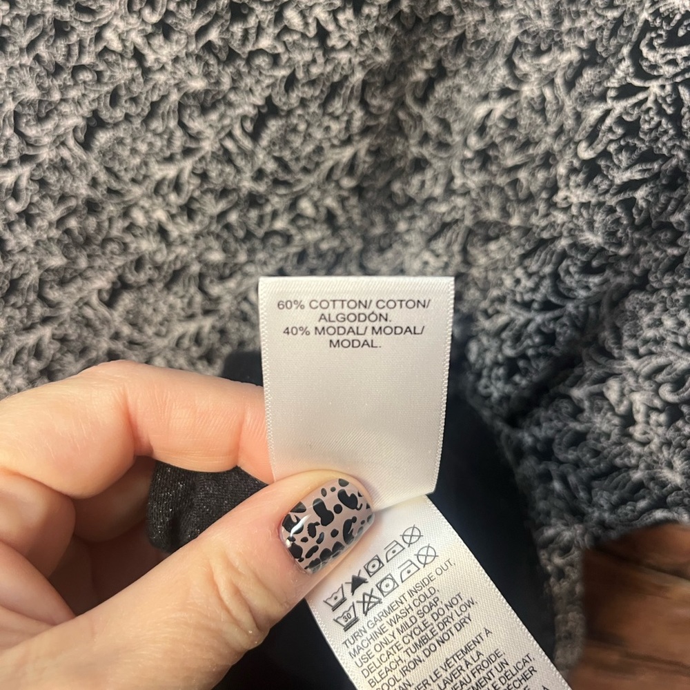 Lucky Brand Black and White Contrast Print Short Sleeve Top (088) - Picture 7 of 8